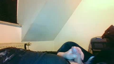 kermit2204 online show from February 2025 12:51:01 AM