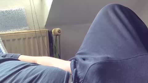 kermit2204 online show from September 2025 12:21:02 PM