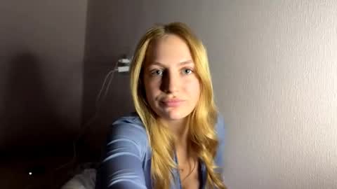 Snapshot of kerryrusell chatting on October 2025 11:06:02 AM Elizabeth online show from October 2025 11:06:02 AM