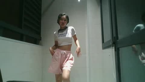 Jenny  online show from October 2025 12:50:01 PM