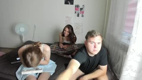 Snapshot of kesh_mne chatting on August 2026 04:20:02 PM kesh_mne online show from August 2026 04:20:02 PM