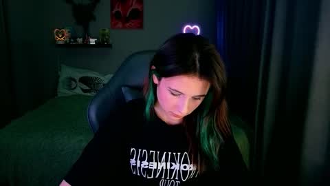 Snapshot of keti_moon chatting on November 2025 05:07:01 PM Keti 3 online show from November 2025 05:07:01 PM