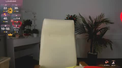 Ketrin online show from October 2025 11:22:01 AM