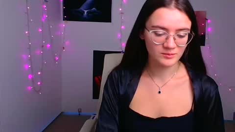 Snapshot of ketrin_pirsss chatting on December 2024 06:59:02 AM Ketrin online show from December 2024 06:59:02 AM