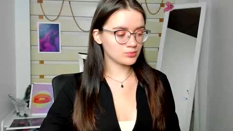 Snapshot of ketrin_pirsss chatting on September 2025 06:24:02 AM Ketrin online show from September 2025 06:24:02 AM