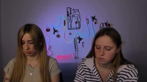 keuli_li online show from January 2026 05:27:02 PM