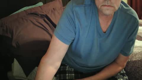 Snapshot of kev4270 chatting on May 2026 01:33:01 AM kev4270 online show from May 2026 01:33:01 AM