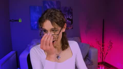 Snapshot of kevi_sunn chatting on September 2025 07:51:02 PM kevi here online show from September 2025 07:51:02 PM