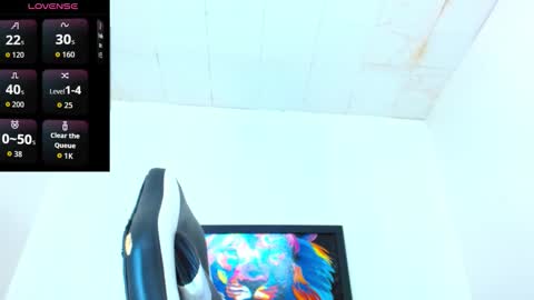 Snapshot of kevin__max_ chatting on October 2025 07:19:02 PM Kev online show from October 2025 07:19:02 PM