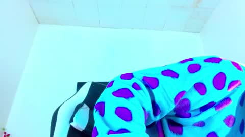 Snapshot of kevin__max_ chatting on October 2025 07:38:02 PM Kev online show from October 2025 07:38:02 PM