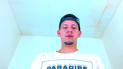 Snapshot of kevin__max_ chatting on November 2025 07:05:02 PM Kev online show from November 2025 07:05:02 PM