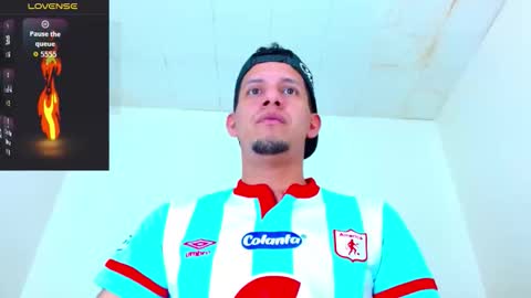 Snapshot of kevin__max_ chatting on November 2025 07:15:02 PM Kev online show from November 2025 07:15:02 PM