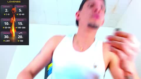 Snapshot of kevin__max_ chatting on November 2025 07:13:02 PM Kev online show from November 2025 07:13:02 PM