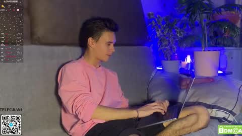 Fansly  Kevin T online show from October 2025 05:44:02 AM