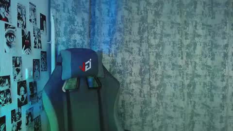 Kevin online show from October 2025 04:21:02 AM