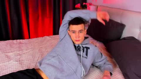 Snapshot of kevin_kess chatting on February 2025 06:49:02 PM Ask me online show from February 2025 06:49:02 PM