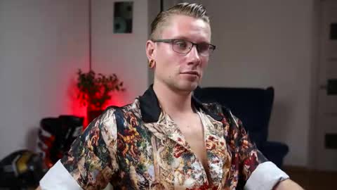 Kev online show from October 2025 01:33:02 PM