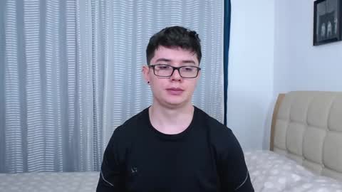 Kevin online show from November 2025 06:08:02 PM