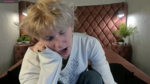 Kevin online show from November 2025 02:50:02 PM