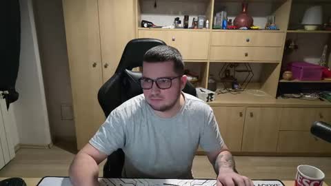 Kevinn online show from March 2026 08:59:02 PM