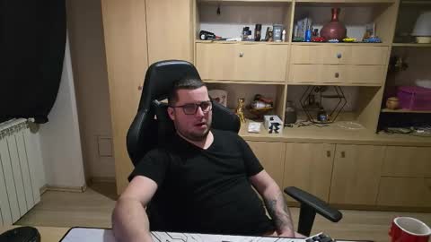 Kevinn online show from March 2026 08:25:01 PM