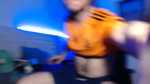 kevinsantiag0 online show from February 2026 03:46:01 AM