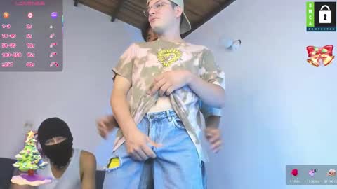 Snapshot of kevinxlvx chatting on November 2025 11:28:01 PM kevin and ottis online show from November 2025 11:28:01 PM