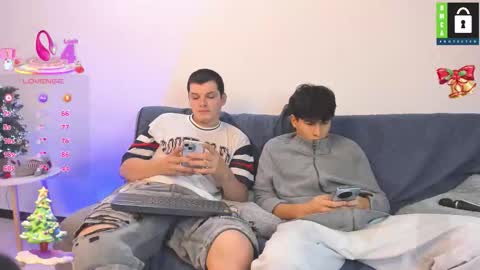 Snapshot of kevinxlvx chatting on December 2025 03:35:02 AM kevin and ottis online show from December 2025 03:35:02 AM