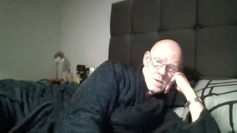 Snapshot of kevlooking4sez chatting on January 2025 12:20:01 AM kevlooking4sez online show from January 2025 12:20:01 AM