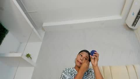 Keyla  online show from May 2026 12:02:01 PM