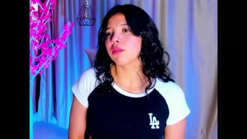 Keyla noa online show from January 2026 07:19:01 PM