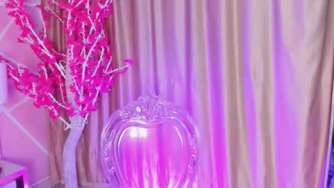 Keyla noa online show from June 2026 11:33:01 AM