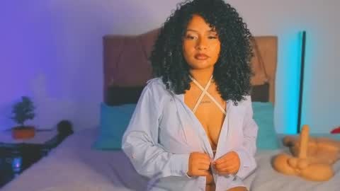 Snapshot of keyla_roberts_ chatting on May 2026 01:14:01 AM Adhara. Help me reach 100 likes online show from May 2026 01:14:01 AM