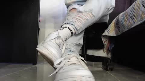     online show from February 2026 05:09:02 PM