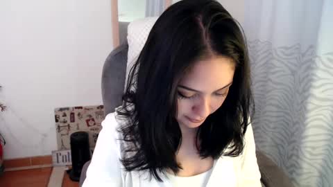 Snapshot of khal_girl chatting on December 2024 02:01:01 AM Liss online show from December 2024 02:01:01 AM