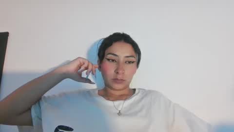 Snapshot of khaleesi_j chatting on March 2025 12:15:02 PM khaleesi_j online show from March 2025 12:15:02 PM