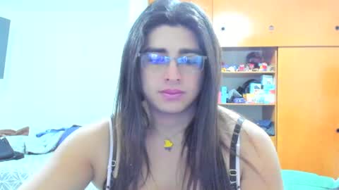 Snapshot of khalifa_gold chatting on September 2025 04:00:01 PM Khalifa Kasumi online show from September 2025 04:00:01 PM