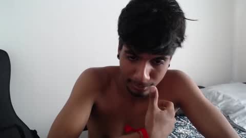 khevinlopezonig online show from October 2025 07:59:01 PM