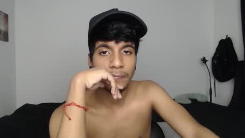 khevinlopezonig online show from November 2025 12:58:01 AM