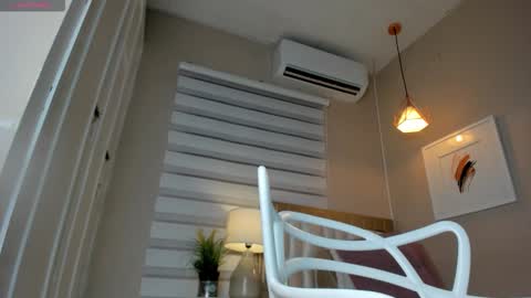 Snapshot of khloe_sweeet chatting on October 2025 11:31:02 AM khloe_sweeet online show from October 2025 11:31:02 AM