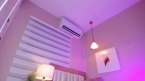 Snapshot of khloe_sweeet chatting on October 2025 11:32:02 AM khloe_sweeet online show from October 2025 11:32:02 AM