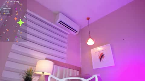 Snapshot of khloe_sweeet chatting on October 2025 11:42:01 AM khloe_sweeet online show from October 2025 11:42:01 AM