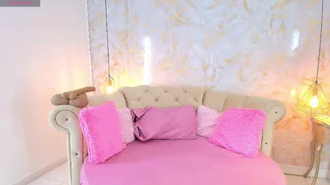 Khloe online show from June 2026 05:34:01 AM