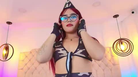 Snapshot of khloejohnson chatting on September 2025 08:53:02 PM khloejohnson online show from September 2025 08:53:02 PM