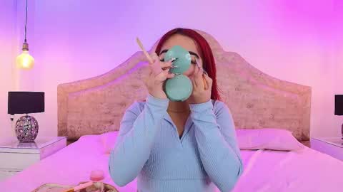 Snapshot of khloejohnson chatting on October 2025 08:17:01 PM khloejohnson online show from October 2025 08:17:01 PM