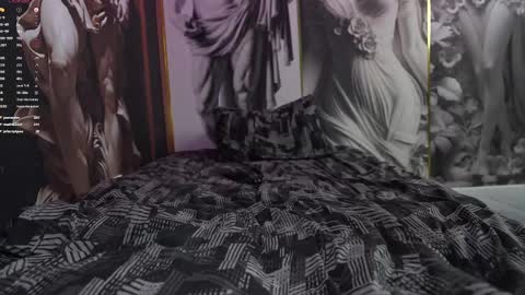 Snapshot of khokhol1999 chatting on March 2025 01:01:01 PM Eric online show from March 2025 01:01:01 PM