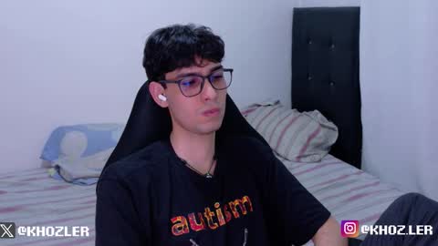 Snapshot of khozler_ chatting on March 2026 02:29:01 AM khozler_ online show from March 2026 02:29:01 AM