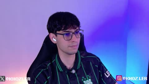 Snapshot of khozler_ chatting on March 2026 07:30:02 PM khozler_ online show from March 2026 07:30:02 PM