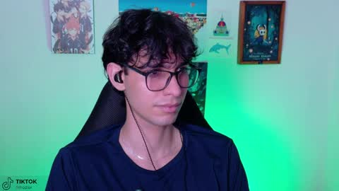 khozler_ online show from May 2026 03:47:02 AM