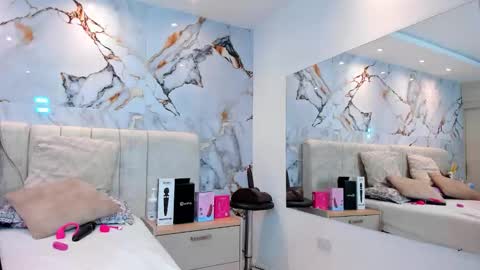    N         M online show from February 2026 02:06:02 AM